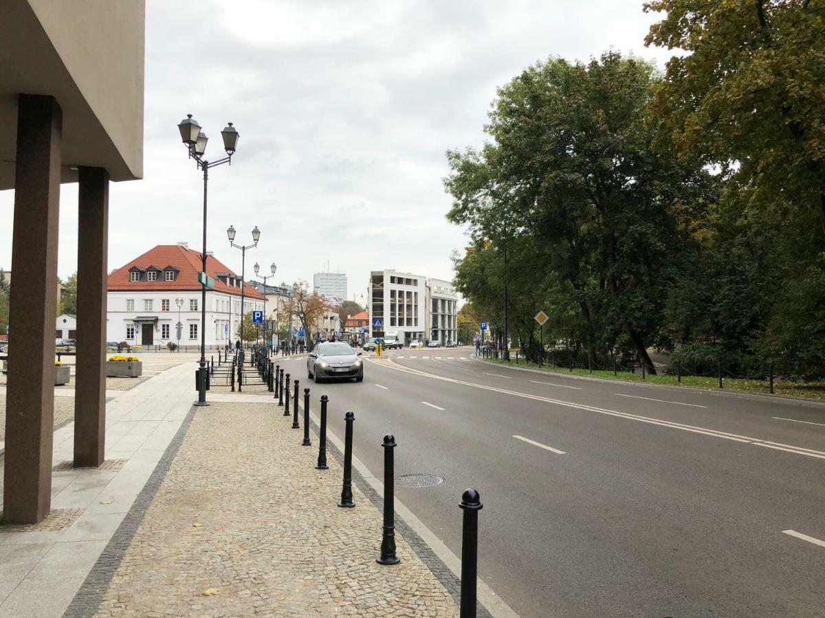 Cr Przytulny Apartament Przy Palacu Branickich Bialystok Luaran gambar